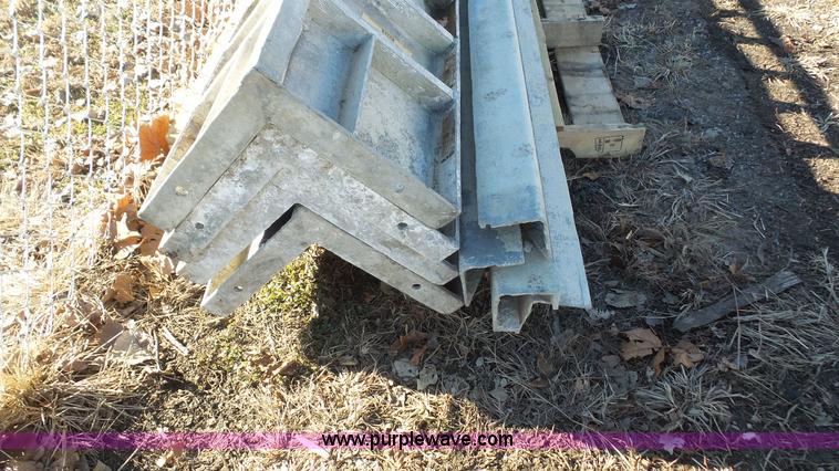 image for item BF9186 Aluminum concrete forms