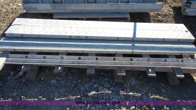 image for item BF9187 Aluminum concrete forms