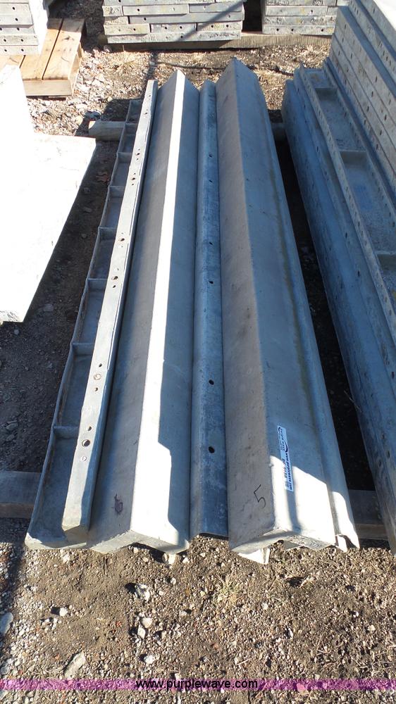 image for item BF9188 Wall-Ties and Forms aluminum concrete form corner panels