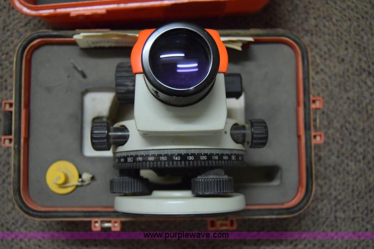 image for item BK9756 Surveying total station