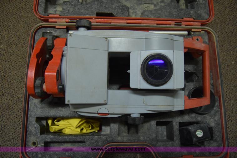 image for item BK9756 Surveying total station