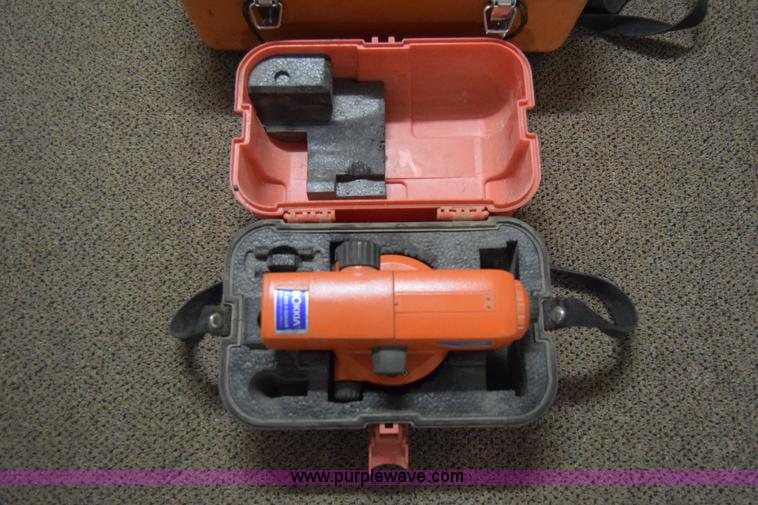 image for item BK9757 Surveying total station