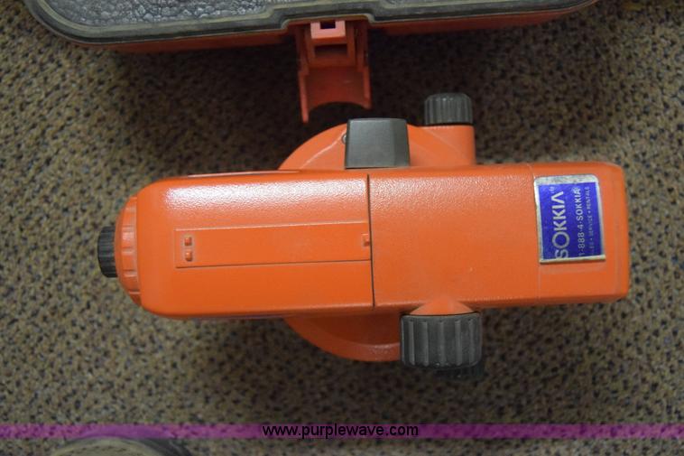 image for item BK9757 Surveying total station