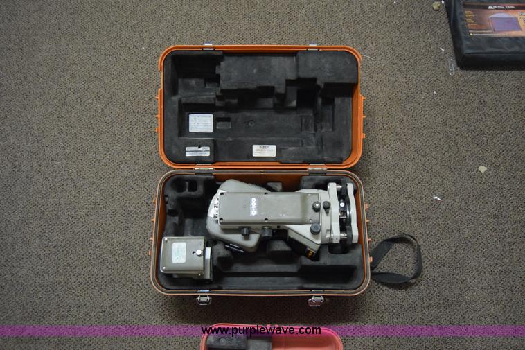 image for item BK9757 Surveying total station