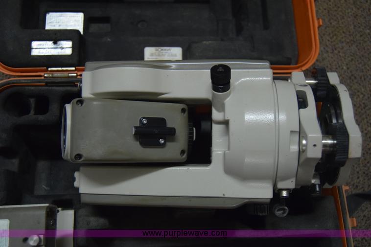 image for item BK9757 Surveying total station