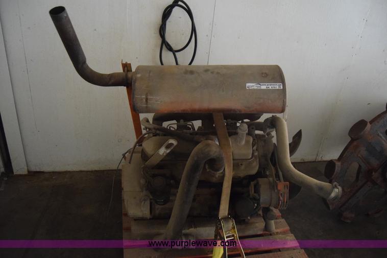 image for item BK9761 John Deere 4039DF001 four cylinder diesel engine