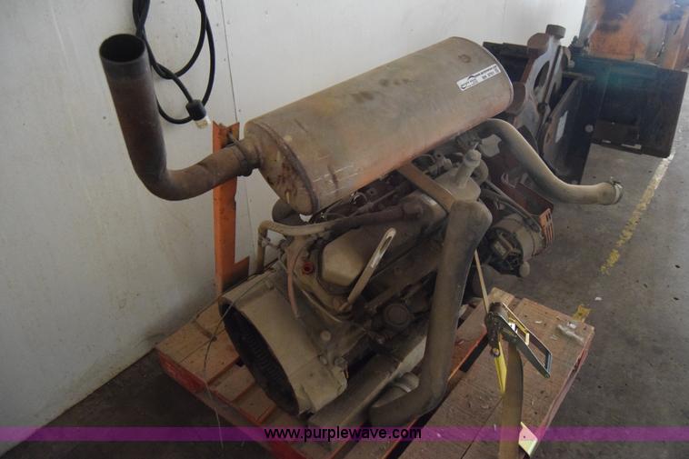 image for item BK9761 John Deere 4039DF001 four cylinder diesel engine