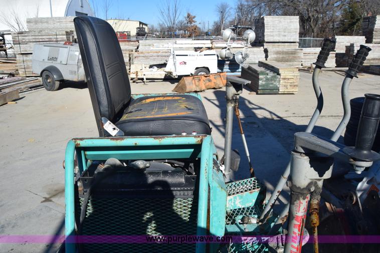 image for item BO9578 Whiteman HTN-31V-TCSL power trowel