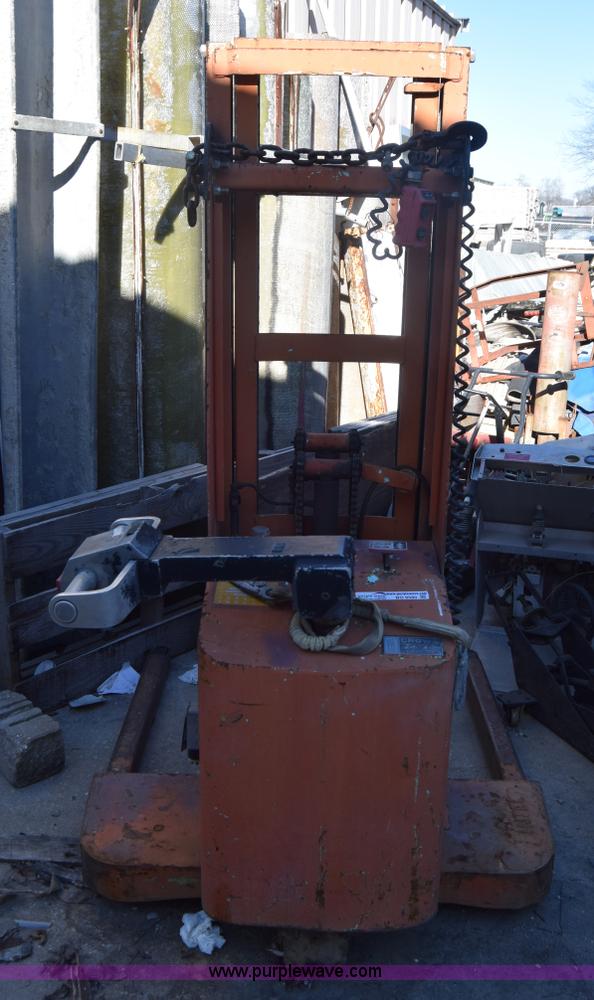 image for item BO9580 Crown WT-110-5 material handler