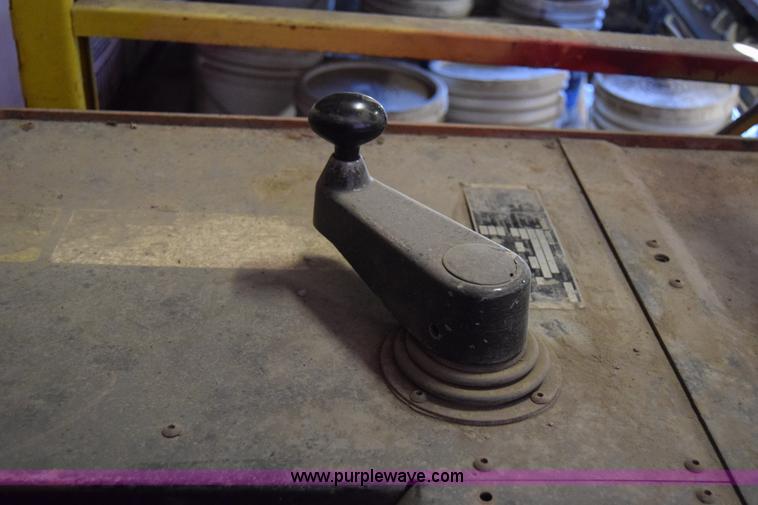 image for item BO9583 Prime Mover RC40 forklift