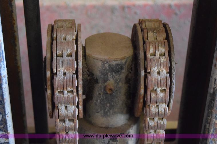 image for item BO9583 Prime Mover RC40 forklift