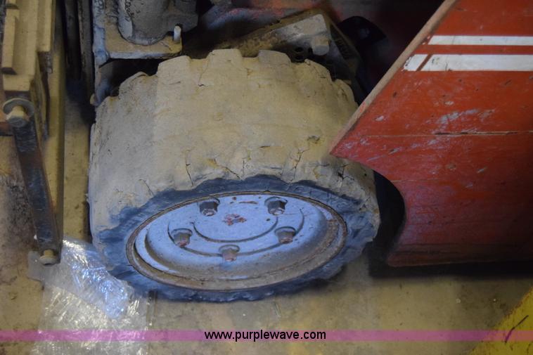 image for item BO9583 Prime Mover RC40 forklift