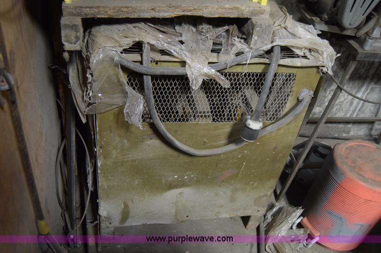 image for item BO9583 Prime Mover RC40 forklift