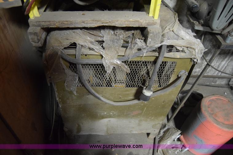 image for item BO9583 Prime Mover RC40 forklift