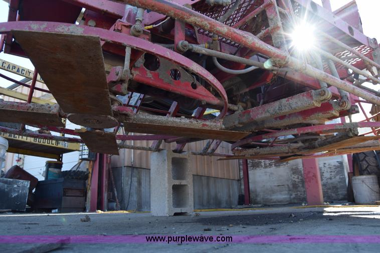 image for item BO9586 (2) Allen Razorback power trowels