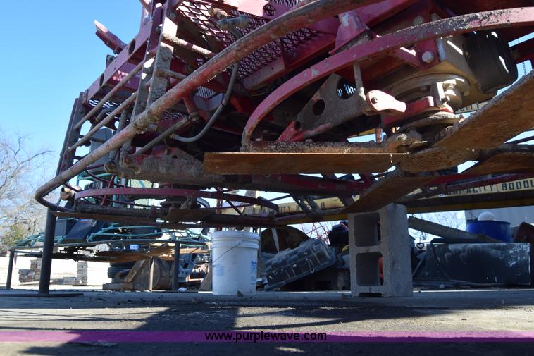 image for item BO9586 (2) Allen Razorback power trowels