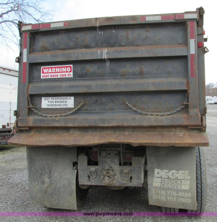 image for item BS9903 1995 Ford LT9000 dump truck
