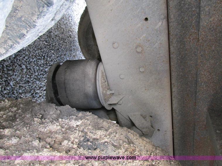 image for item BS9903 1995 Ford LT9000 dump truck