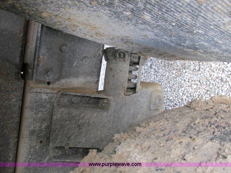 image for item BS9903 1995 Ford LT9000 dump truck