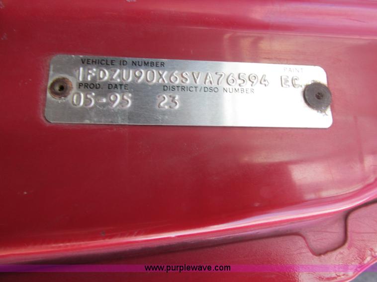 image for item BS9903 1995 Ford LT9000 dump truck