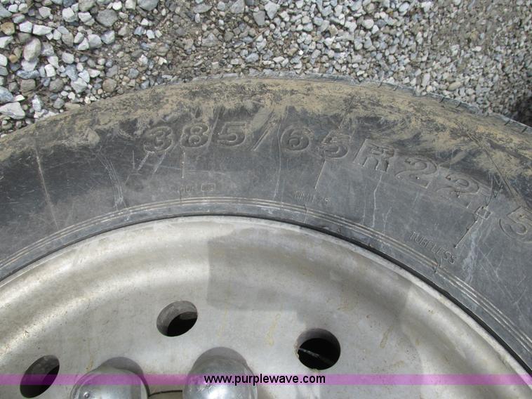 image for item BS9903 1995 Ford LT9000 dump truck