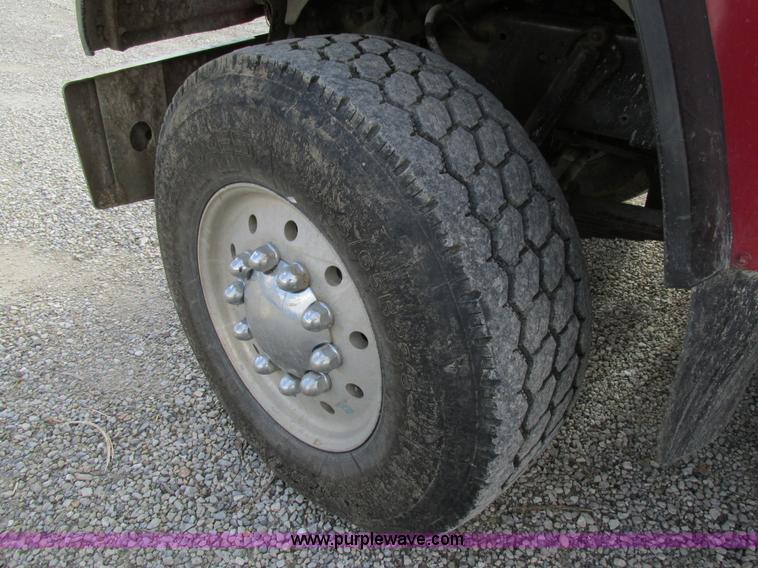 image for item BS9903 1995 Ford LT9000 dump truck