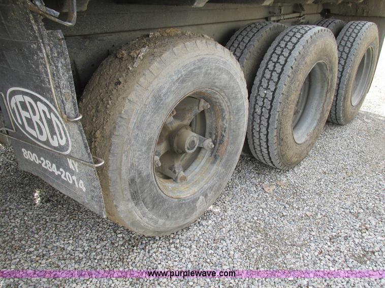 image for item BS9903 1995 Ford LT9000 dump truck