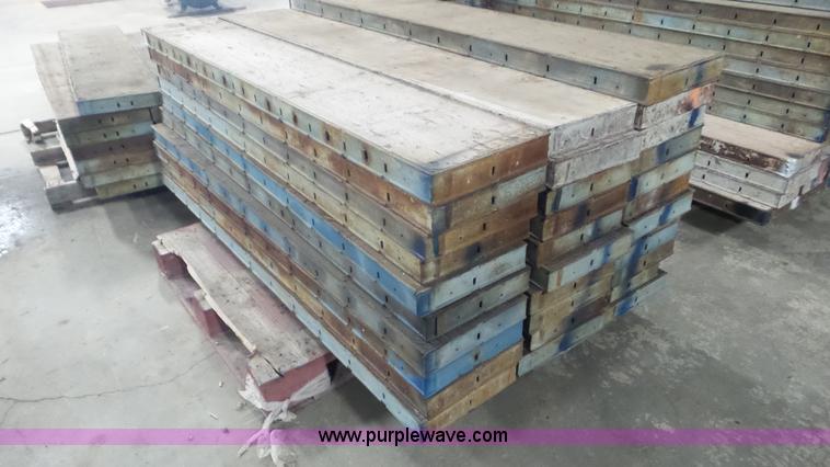 image for item E1498 Assorted concrete forms