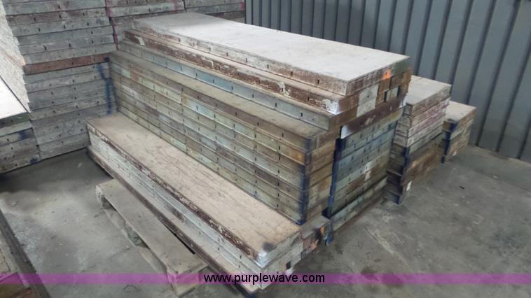 image for item E1498 Assorted concrete forms