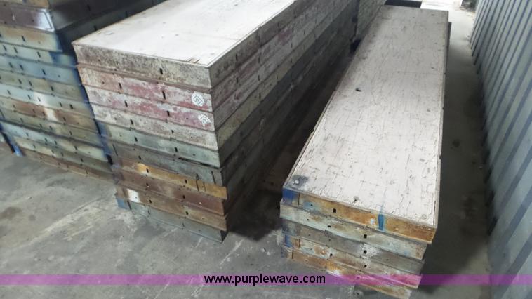 image for item E1498 Assorted concrete forms