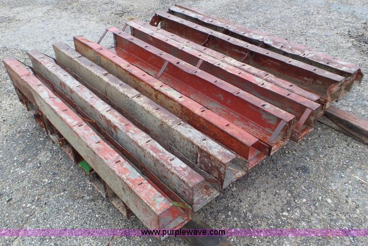 image for item E1498 Assorted concrete forms