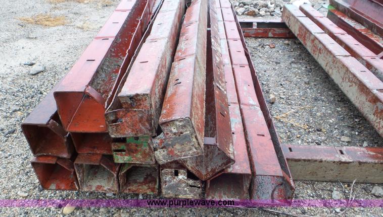 image for item E1498 Assorted concrete forms