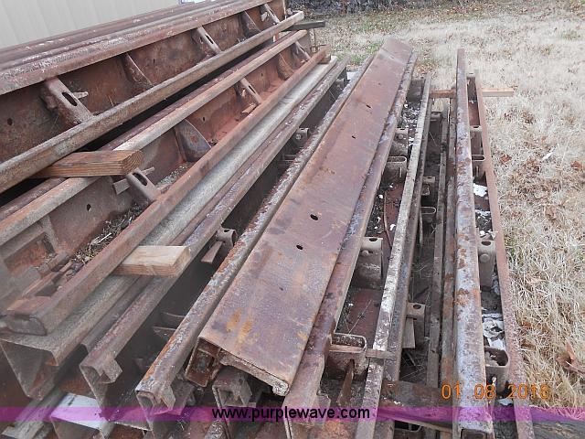 image for item E1501 (45) paving forms