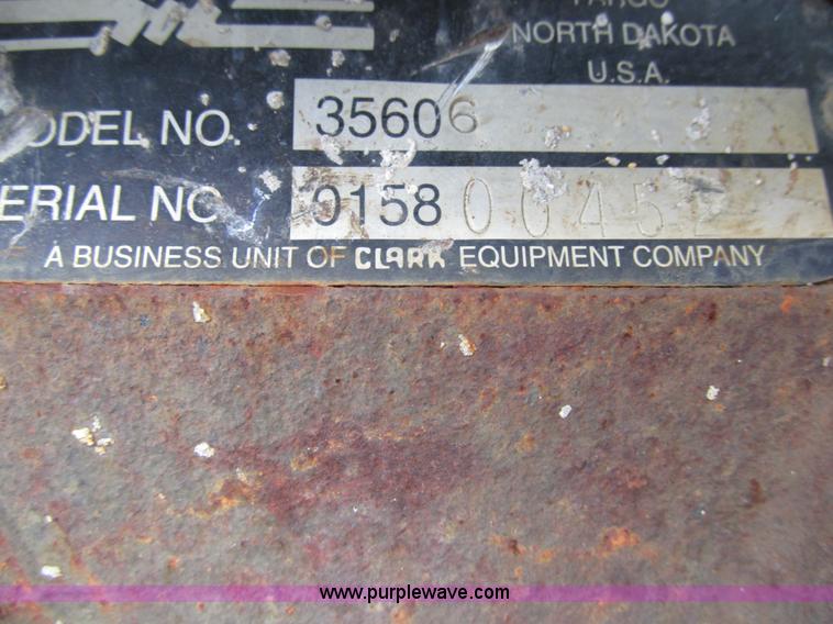 image for item E1504 Melroe Bobcat 35606 skid steer breaker