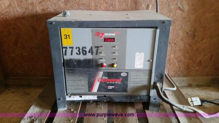 image for item H2588 Yale Electric forklift