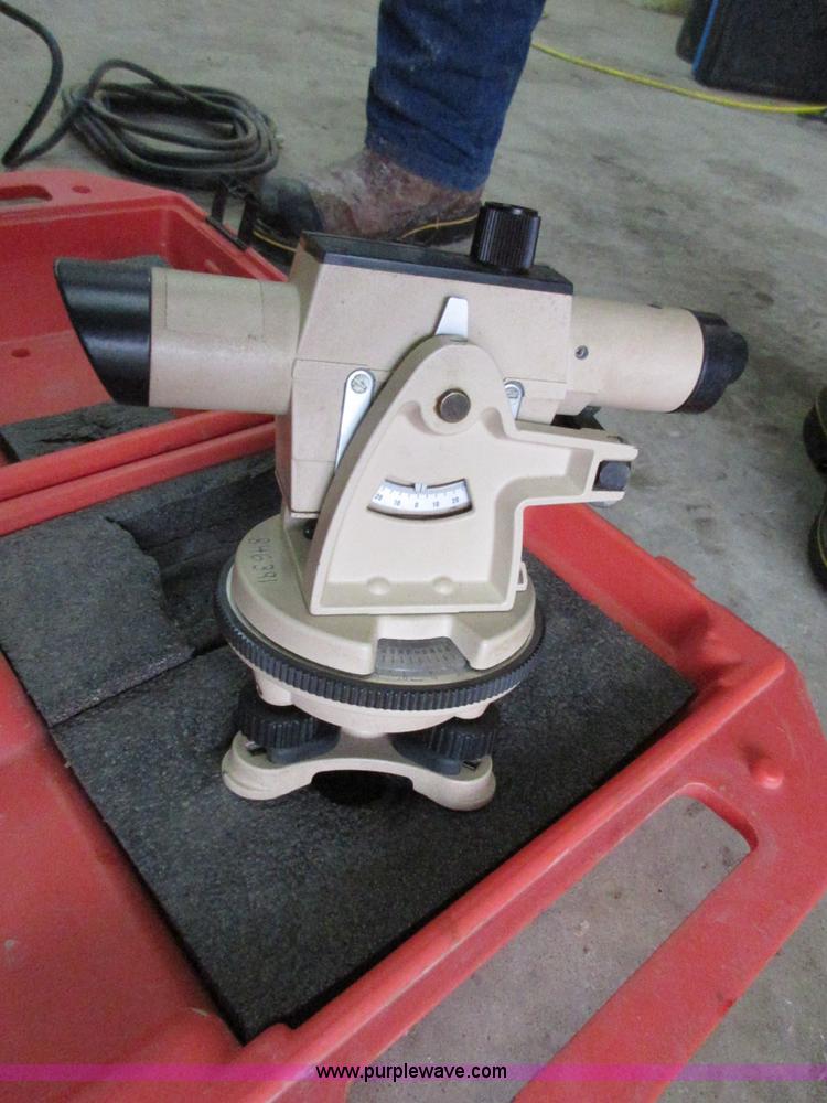 image for item I1769 David White ALT6-900 transit