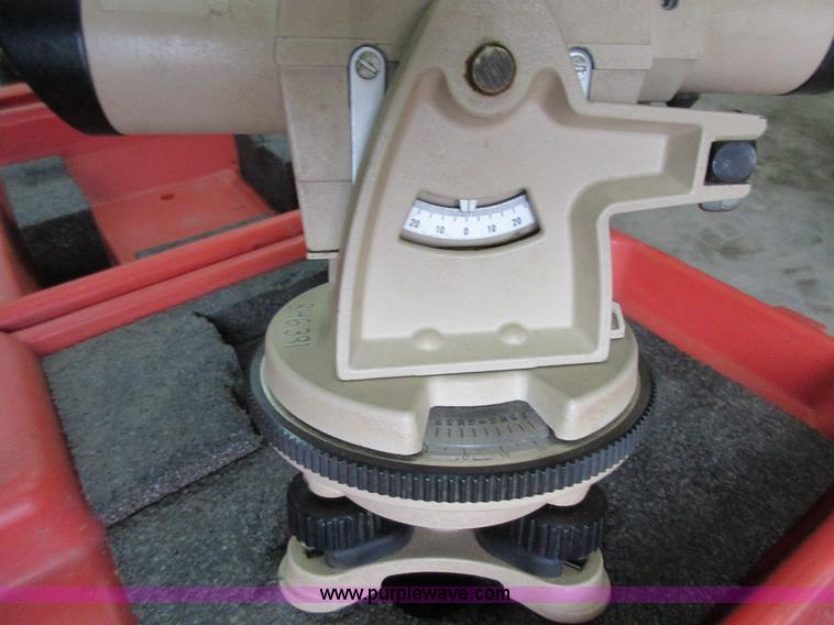 image for item I1769 David White ALT6-900 transit