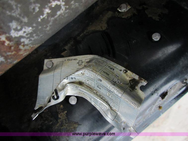 image for item I1772 Caterpillar mini excavator bucket