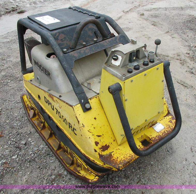image for item I1773 1998 Wacker DPU7060RC compactor