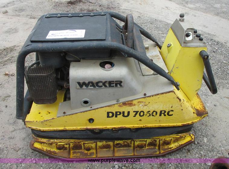 image for item I1773 1998 Wacker DPU7060RC compactor