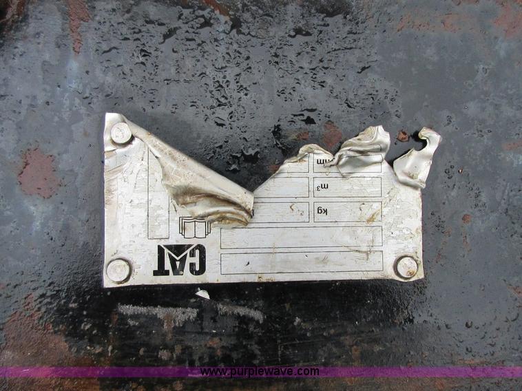 image for item I1776 Caterpillar quick attach