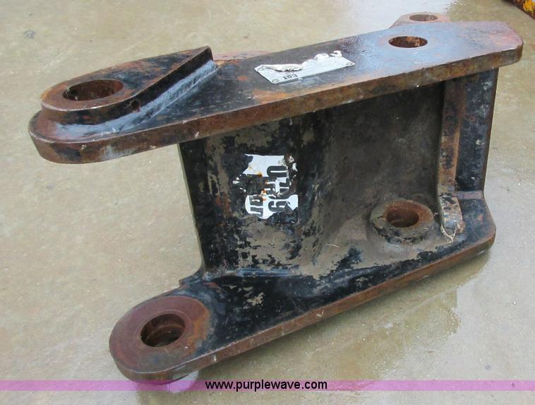 image for item I1776 Caterpillar quick attach