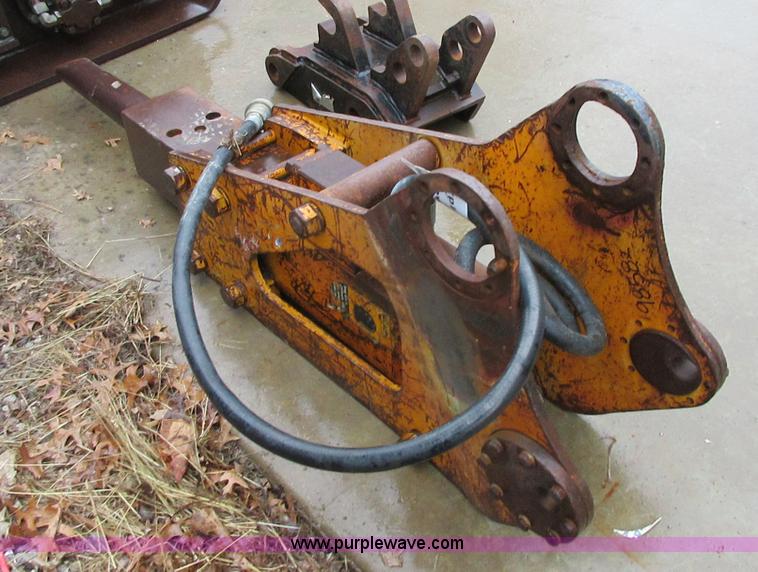 image for item I1777 Teledyne TB425 hydraulic hammer