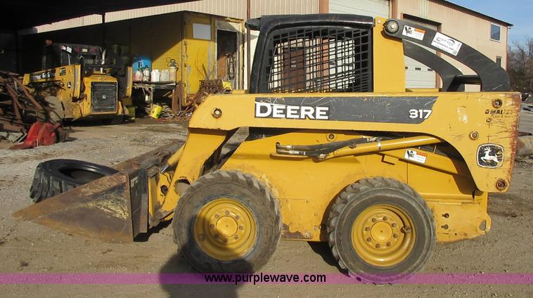 image for item I1798 2009 John Deere 317 skid steer