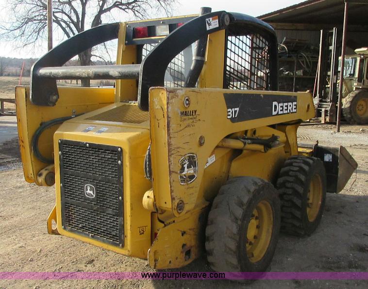 image for item I1798 2009 John Deere 317 skid steer