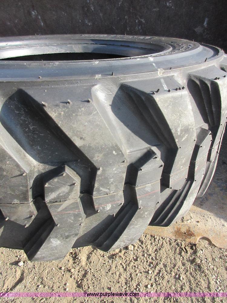 image for item I1798 2009 John Deere 317 skid steer