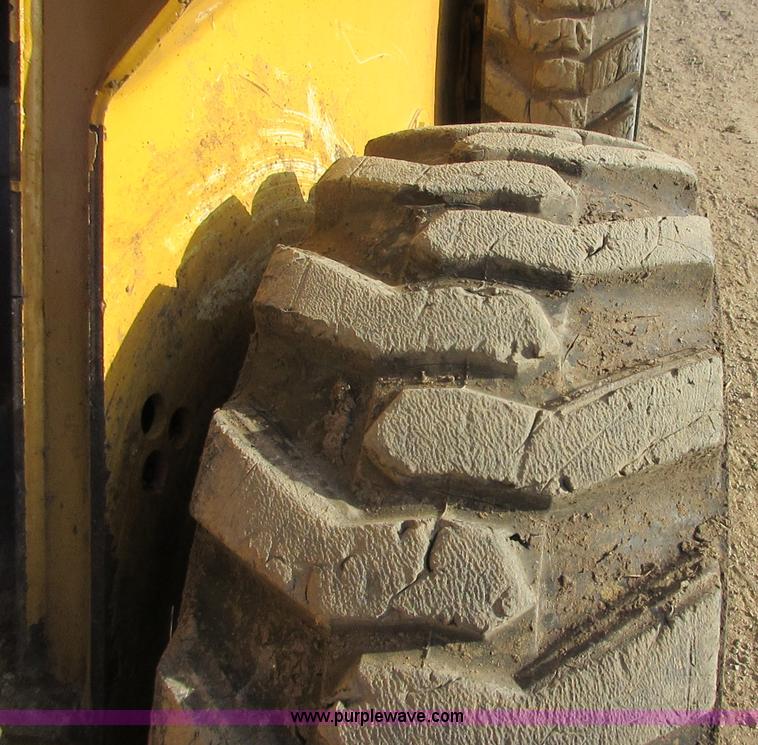 image for item I1798 2009 John Deere 317 skid steer