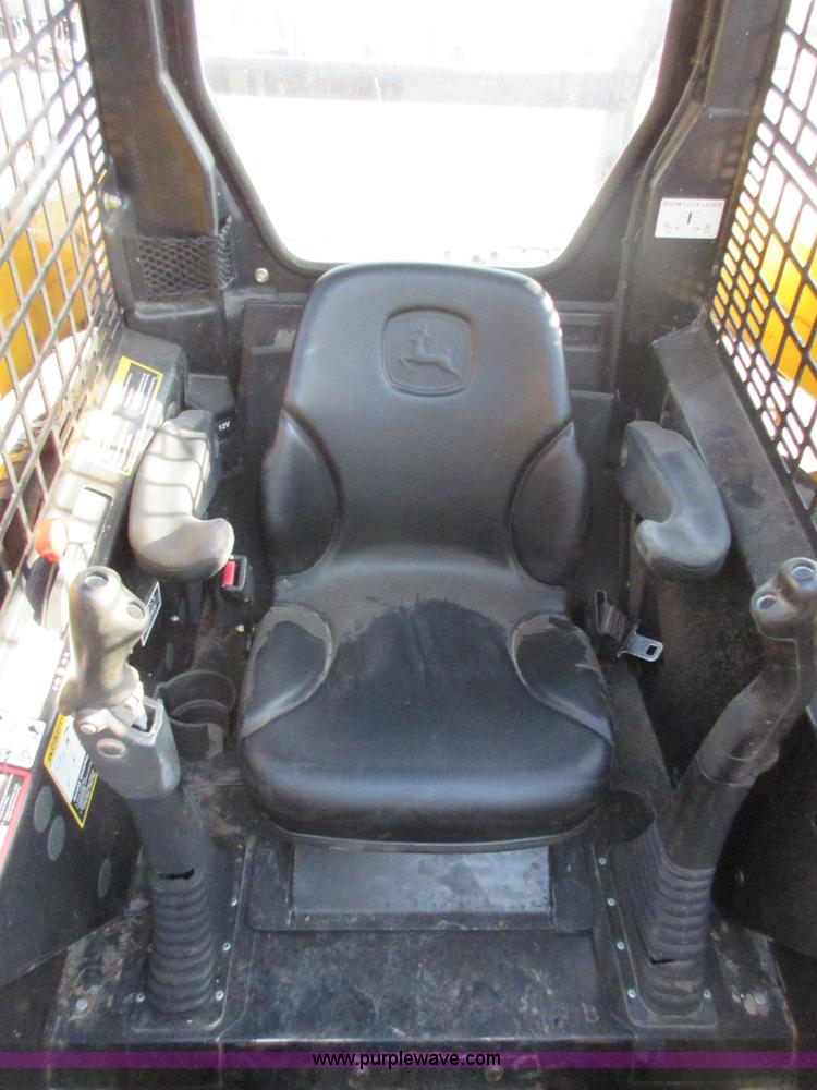image for item I1798 2009 John Deere 317 skid steer