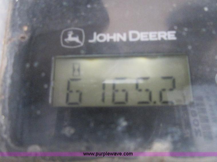 image for item I1801 2005 John Deere 325 skid steer