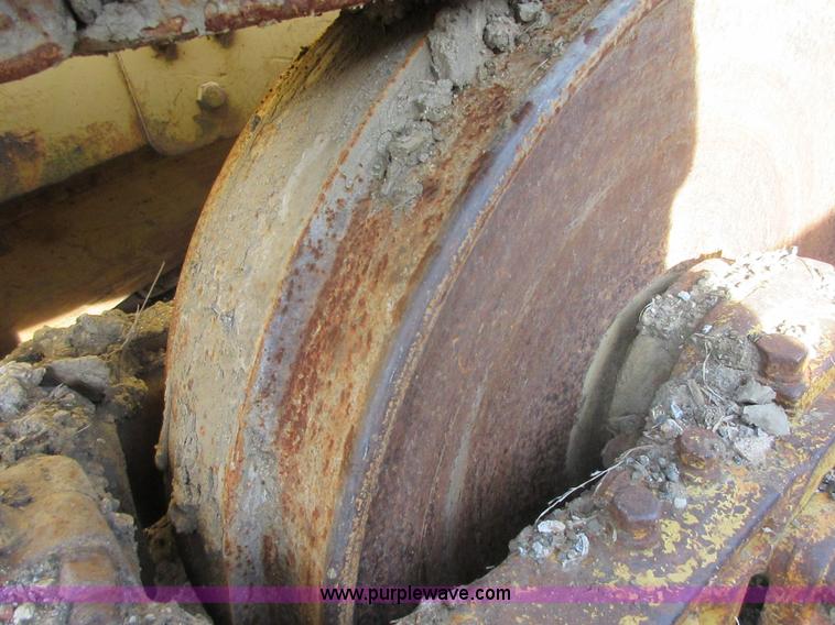 image for item I1805 1958 Caterpillar D8-14A dozer